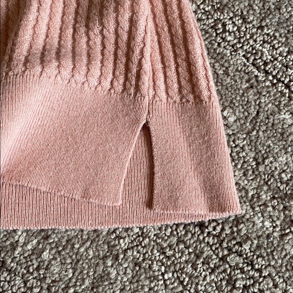 Blush sweater - Picture 4 of 4